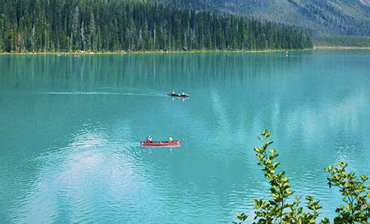 【13人小团】班夫贾斯珀3天2晚｜住冰原大道Glacier View Lodge+哥伦比亚冰原雪车+玛琳湖游船+梦莲湖